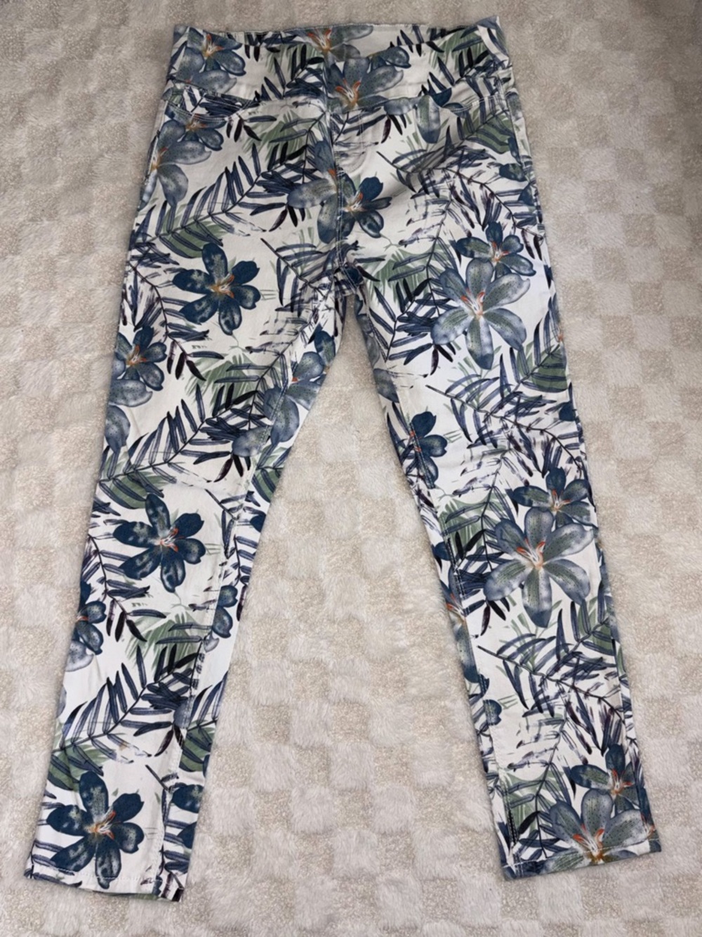Soft Surroundings White Skinny Jeans with Blue & Green Floral Print • Medium
